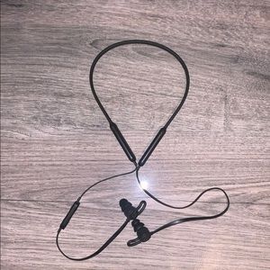 Beats x pro headset